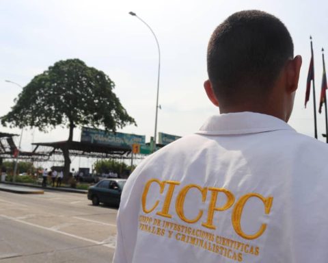 Woman arrested for selling her three-year-old son