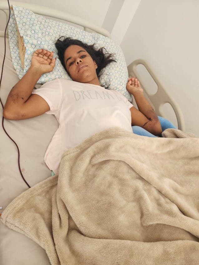 Se recupera mujer herida de balas junto a sus hijos en la noche del 24 de diciembre pasado en Villa Fundación de Baní