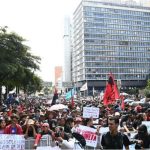 Workforce marches in Caracas to demand the release of Maduro and Cilia