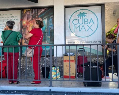 ask for the "highest level of scrutiny” on the authorization granted to Cubamax to process remittances