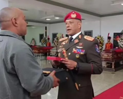 "They didn't give me any explanation as to how he died.": what is known about the Venezuelan military and civilians killed during the US attacks.