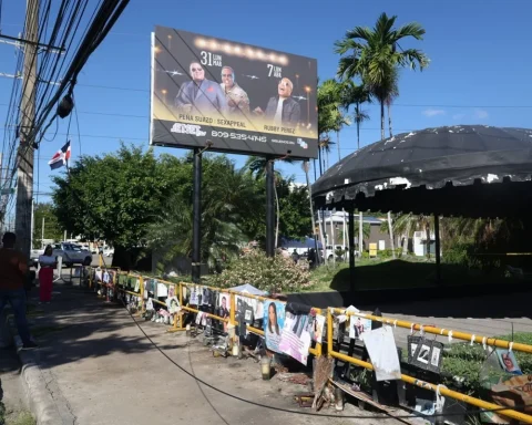 10 months after the Jet Set tragedy, the legal process is complicated by the refusal to demolish the building