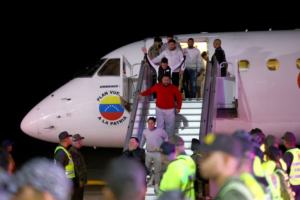 110 migrants arrive in the country on a repatriation flight from the United States