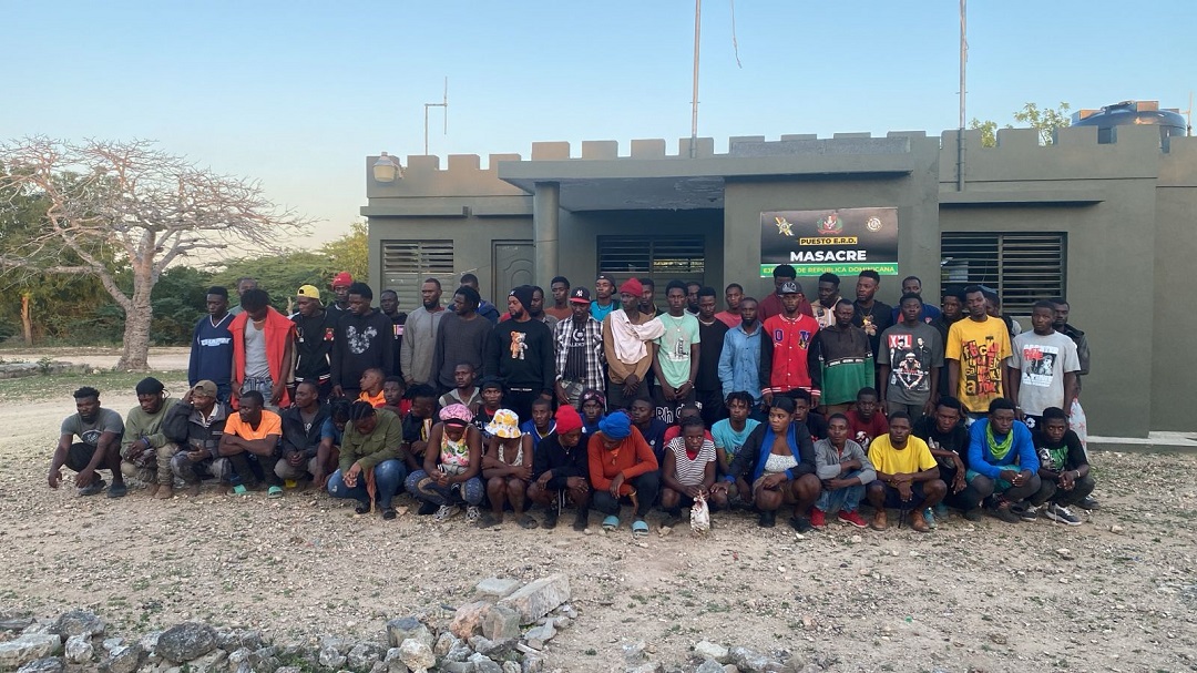 126 undocumented Haitians detained in Dajabón during Army operations