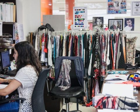 40 hours arrive (finally) at the Senate; MC and organizations want two days of rest