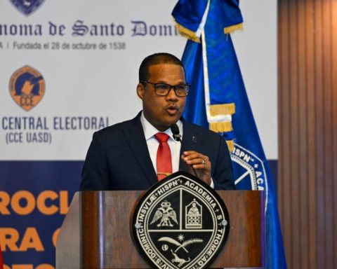 6 pillars and a promise of modernization: this is Radhamés Silverio's plan to lead the UASD