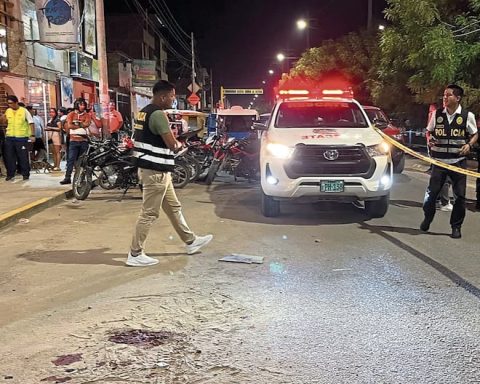 A motorcycle taxi driver is shot dead with 10 shots in Piura