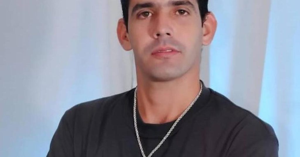 A professor from Sancti Spiritus is serving a 10-year sentence for making 'counterrevolutionary' posters