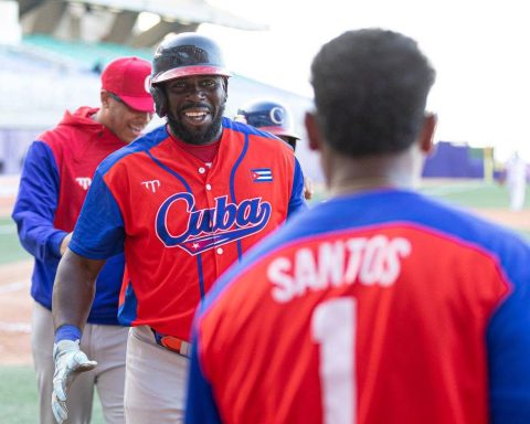A victory against Colombia puts Cuba in the semifinals of the Americas Series