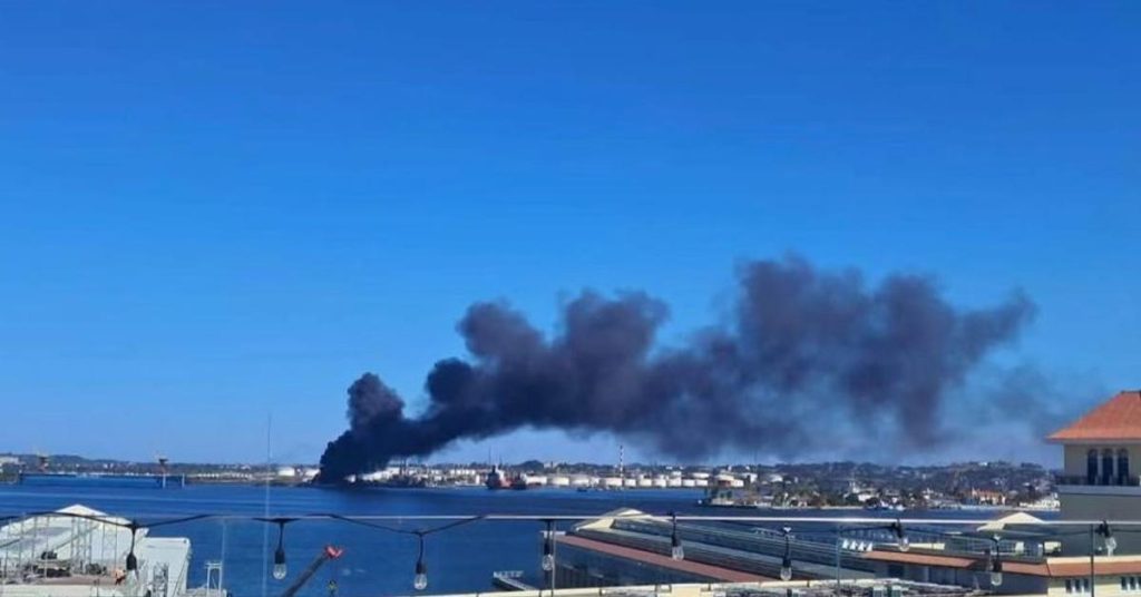 A warehouse at the Ñico López refinery catches fire in Havana