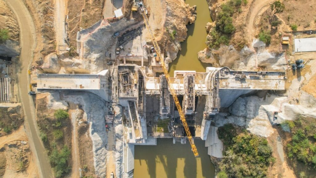 Abinader: Desvío definitivo del río Guayubín marca avance de presa Boca de los Ríos