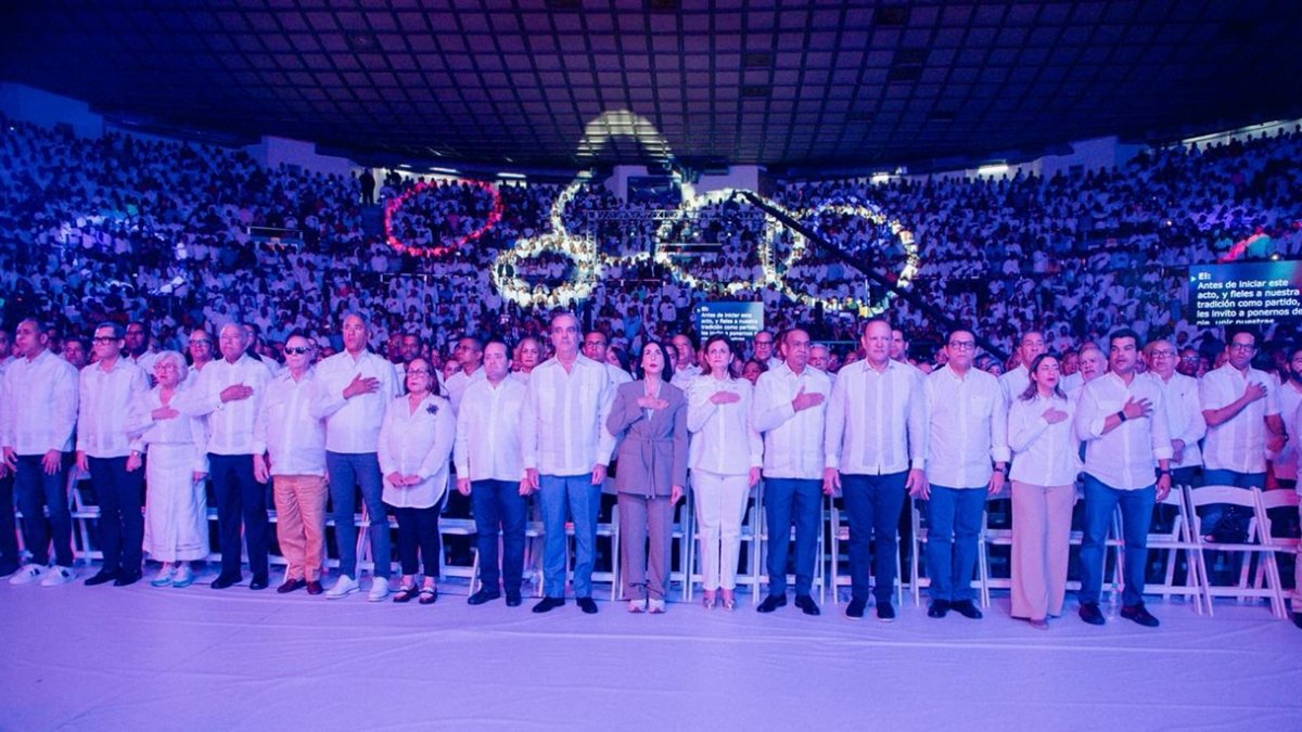 Abinader claims corrupt people betray PRM principles