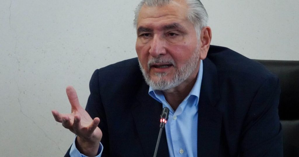 Adán Agusto López leaves the coordination of Morena in the Senate