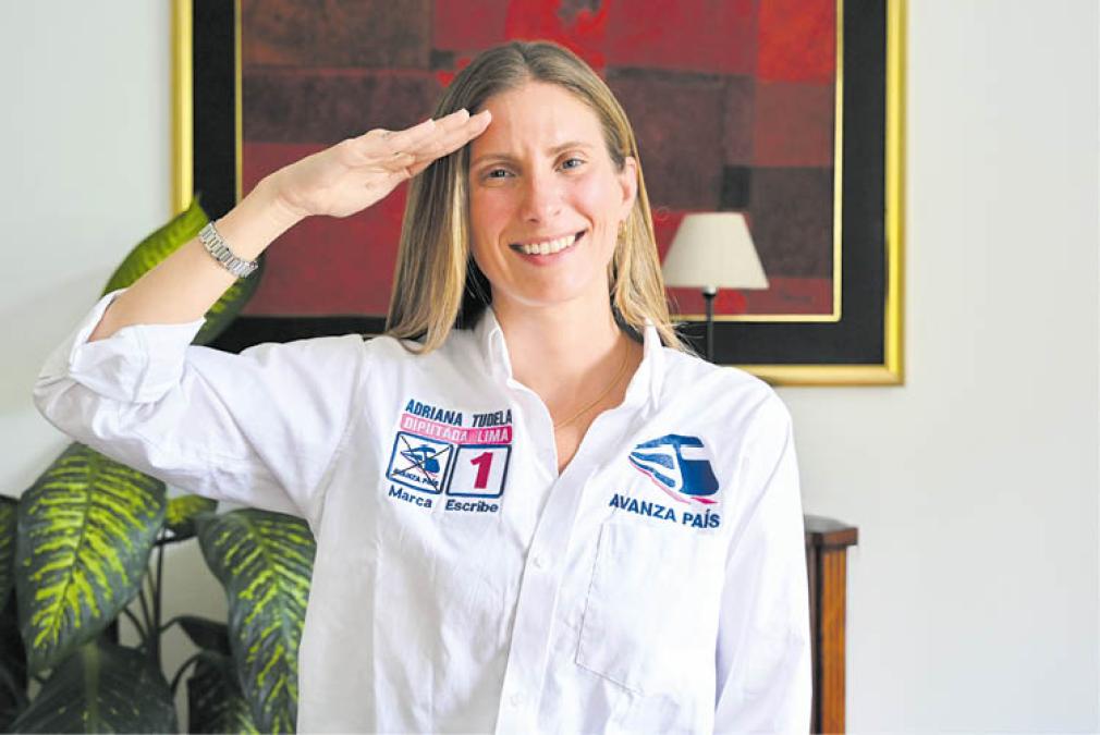 Adriana Tudela: "“The State has become an obstacle for the people.”