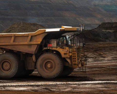 After leak, Justice paralyzes Vale's activities in MG complex