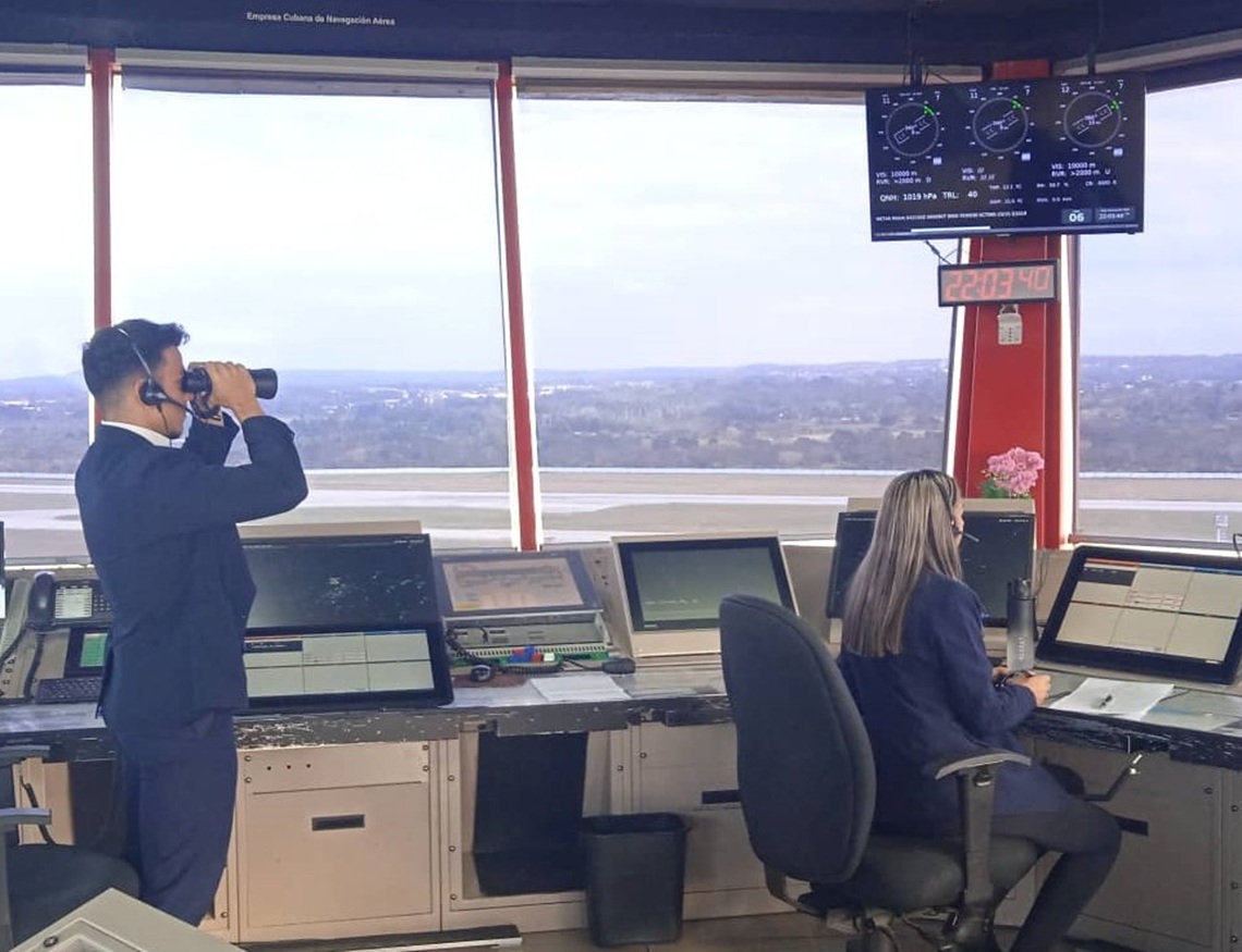 Air Canada suspends flights to Cuba and Spanish airlines will make stopovers due to fuel shortages on the island