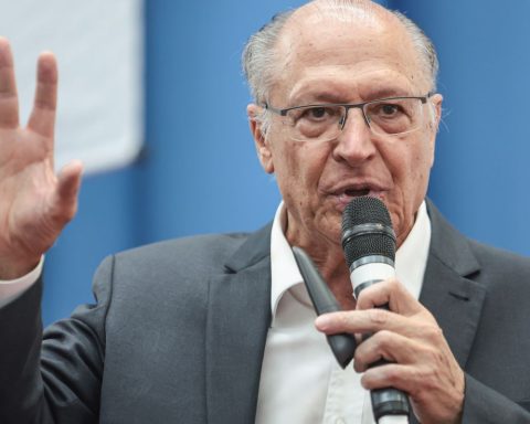 Alckmin praises suspension of payment for penduricalhos by Flávio Dino