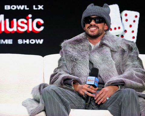 American football final becomes pro-immigrant multicultural party