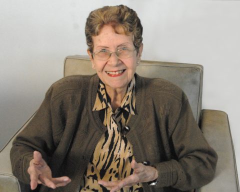 Araceli García Carranza, “major bibliographer of the Cuban 20th century,” died