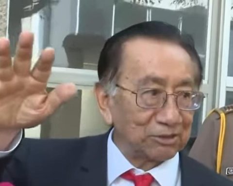 Balcázar on Cerrón: "I have not spoken with any leader, but I am going to call him"