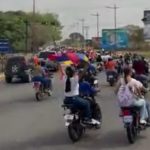 Barinas receives Freddy Superlano with a caravan after his release