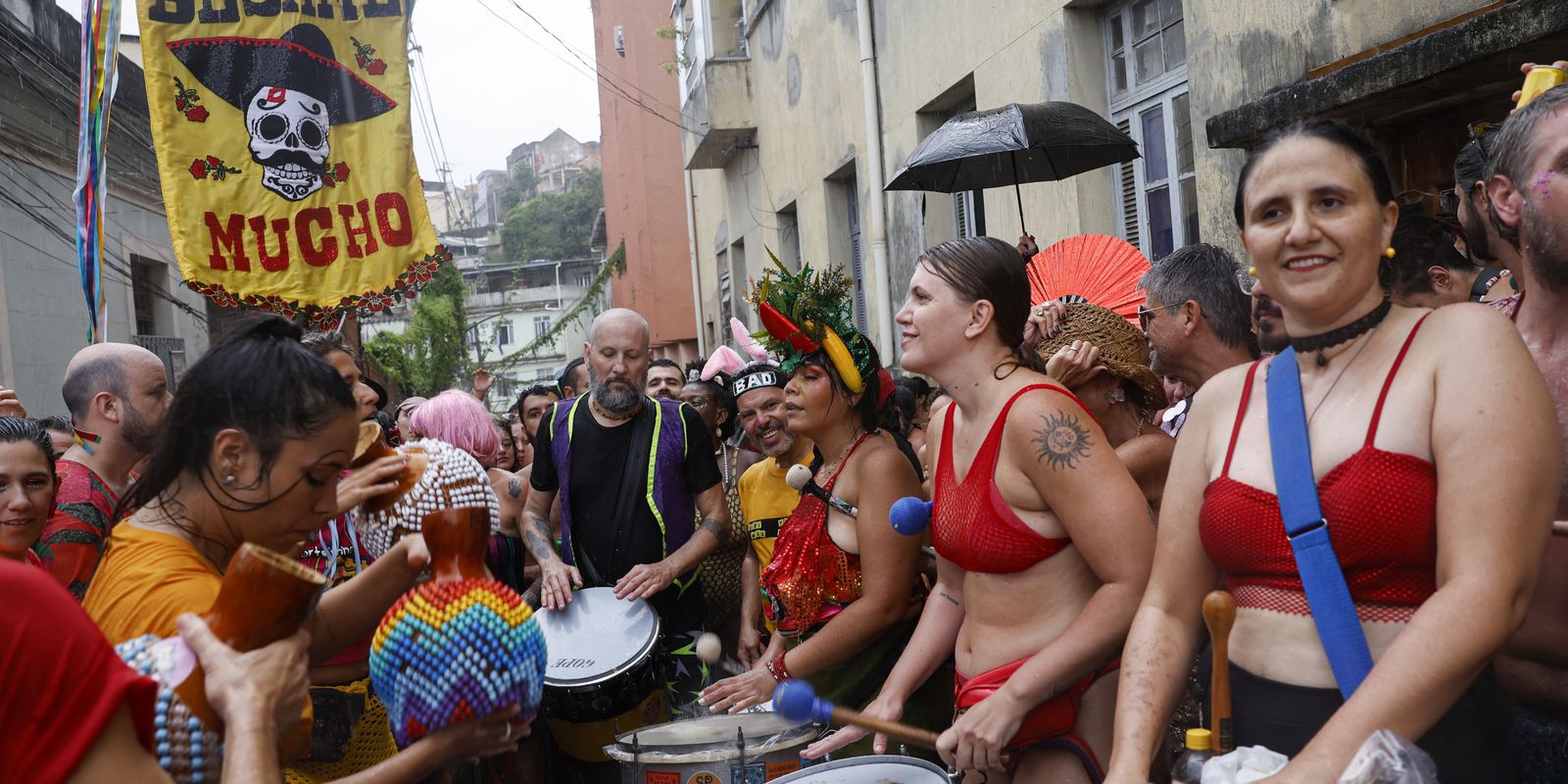 Besa Me Mucho brings Latin music to the slopes of Morro da Providência