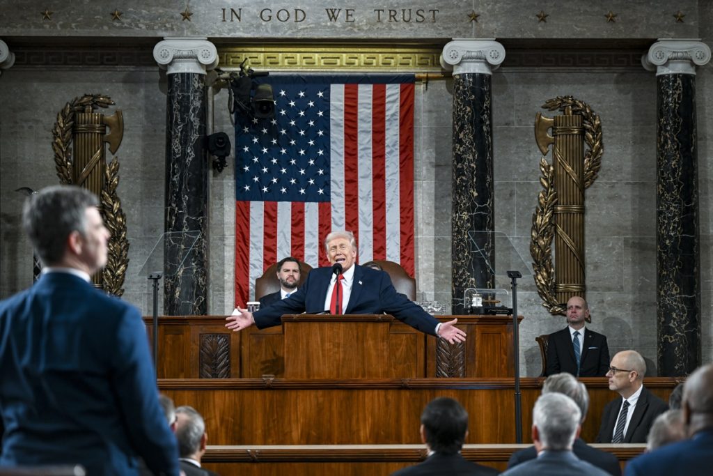Between boos and applause, Trump defends his management in the longest State of the Union in history