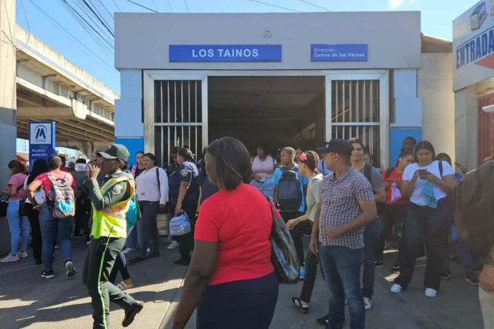 Blackout: metro stations evacuated after blackout