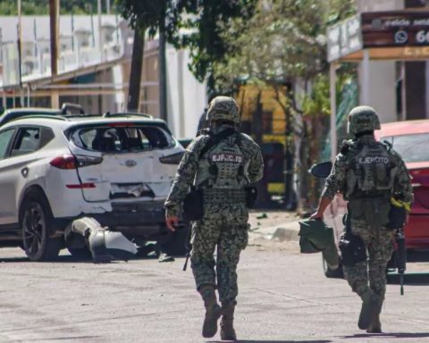 Body of missing miner identified in grave; The search for nine continues in Sinaloa