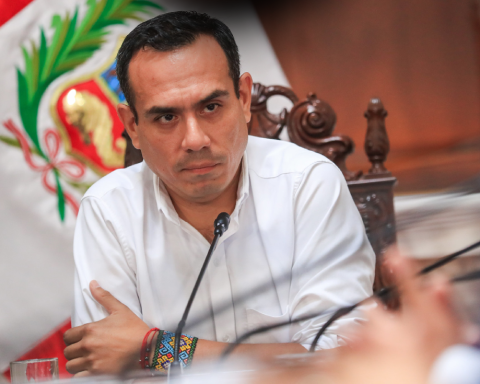 Businessman Zhihua Yang, close to President Jerí, is denounced for alleged illegal mining in Cajamarca