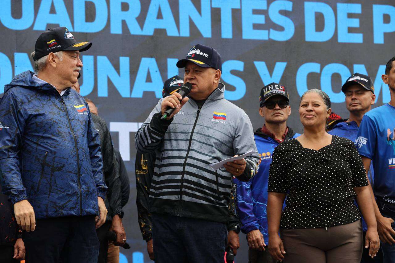 Cabello reports on consular visit to Nicolás Maduro and Cilia Flores