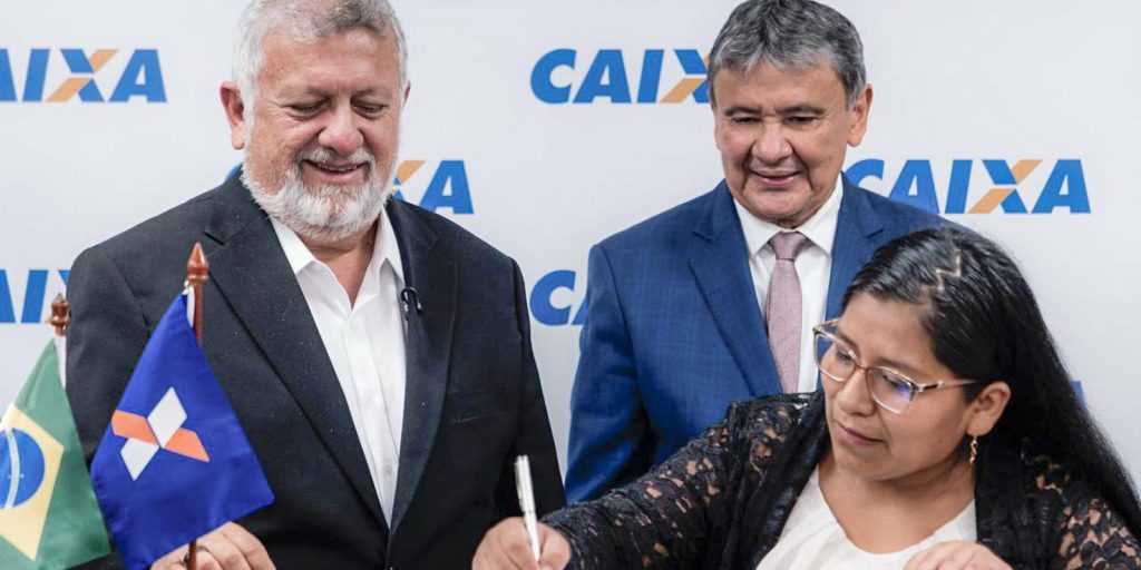 Caixa and MDS launch microcredit for CadÚnico members