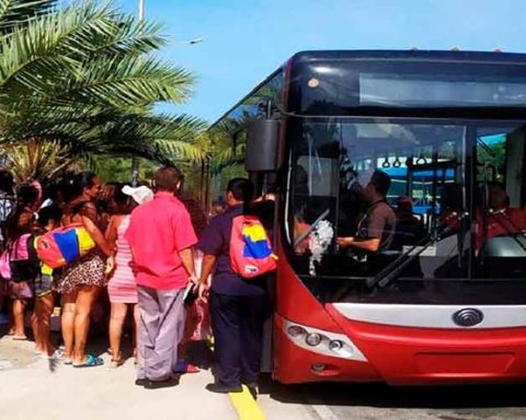 Caracas Metro activated beach route to La Guaira: from La Paz, Gato Negro and Zona Rental until February 17