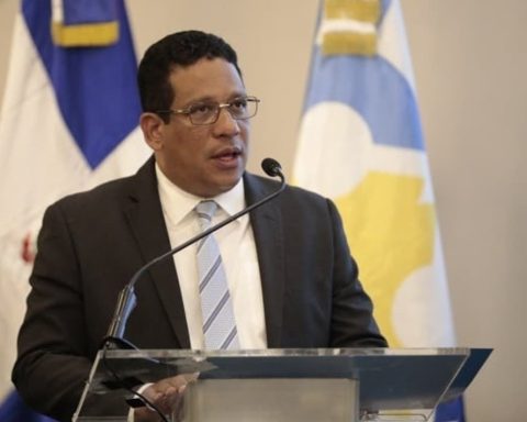 Carlos Pimentel: Urge acelerar procesos judiciales para combatir la corrupción