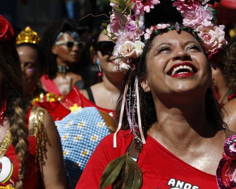 Carnival brings several ways to strengthen bonds, says theologian