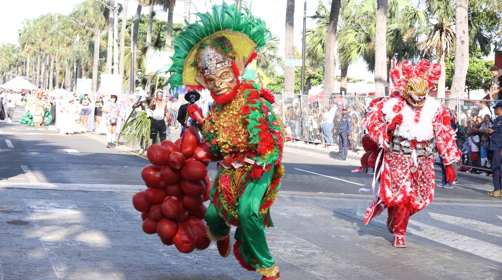 Carnival unites culture, sport and inclusion on the Santo Domingo boardwalk
