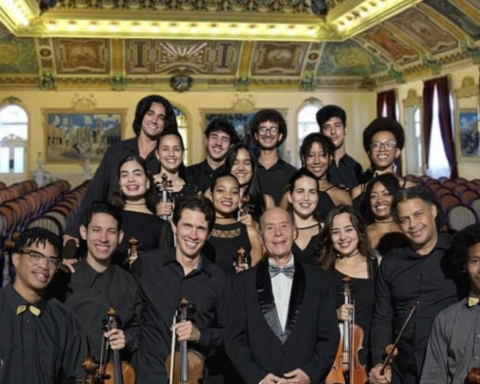 Concert for friendship and love