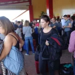 Turistas en el Aeropuerto Internacional "Juan Gualberto Gómez" de Varadero