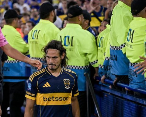 Cruel what happened in Boca with Edinson Cavani