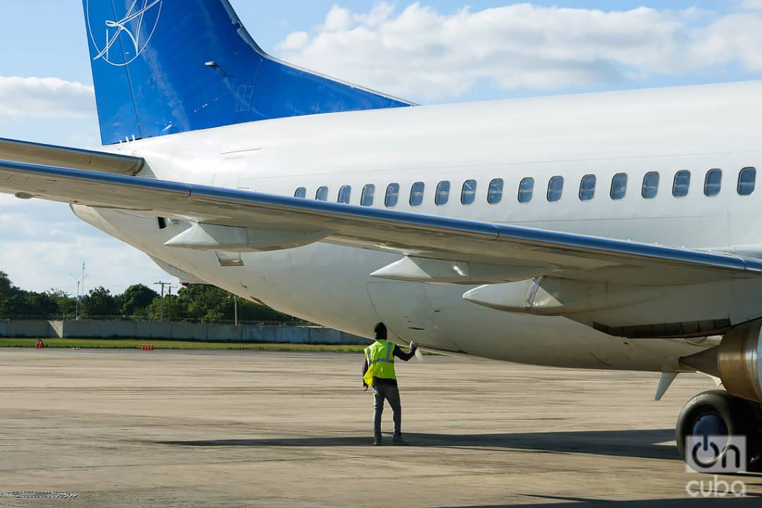Cuba informs airlines that it runs out of airplane fuel