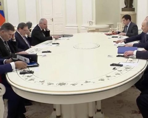 Cuba is "in a special period, with new sanctions"says Putin to the island's chancellor