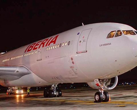 Cuba runs out of kerosene for international flights