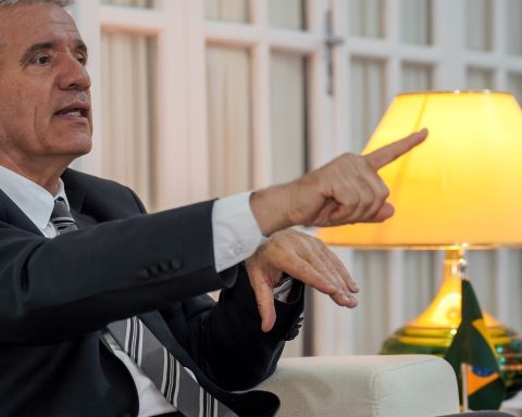 Cuban ambassador calls Trump's oil measures genocide