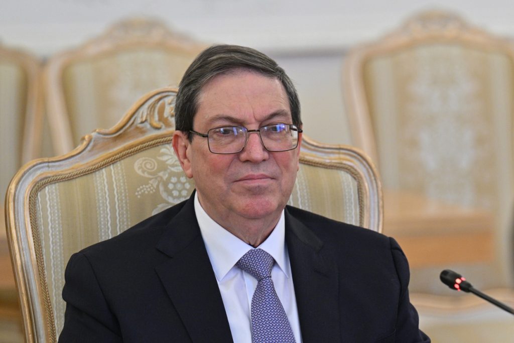 Cuban government reaffirms decision to resist US pressure, but remains open to “respectful” dialogue