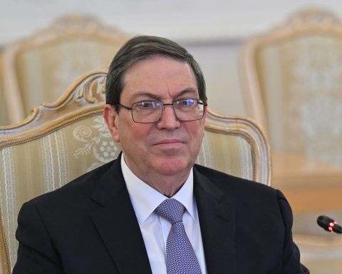 Cuban government reaffirms decision to resist US pressure, but remains open to “respectful” dialogue