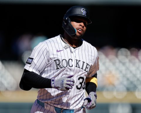 Cubans in MLB: New York Yankees to the rescue of Yankiel Fernández