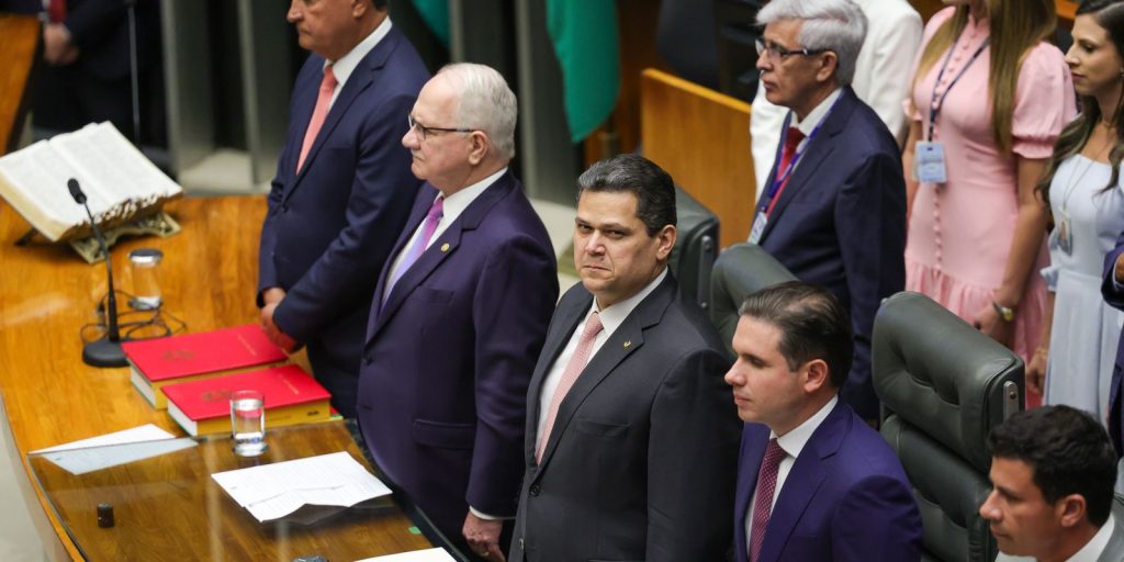 Davi Alcolumbre preaches peaceful coexistence between powers