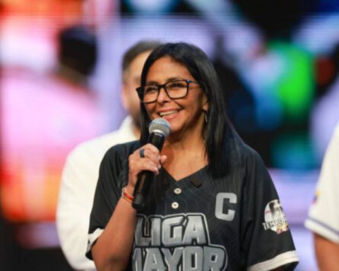 Delcy Rodríguez asks her "friend" and Trump to end the sanctions