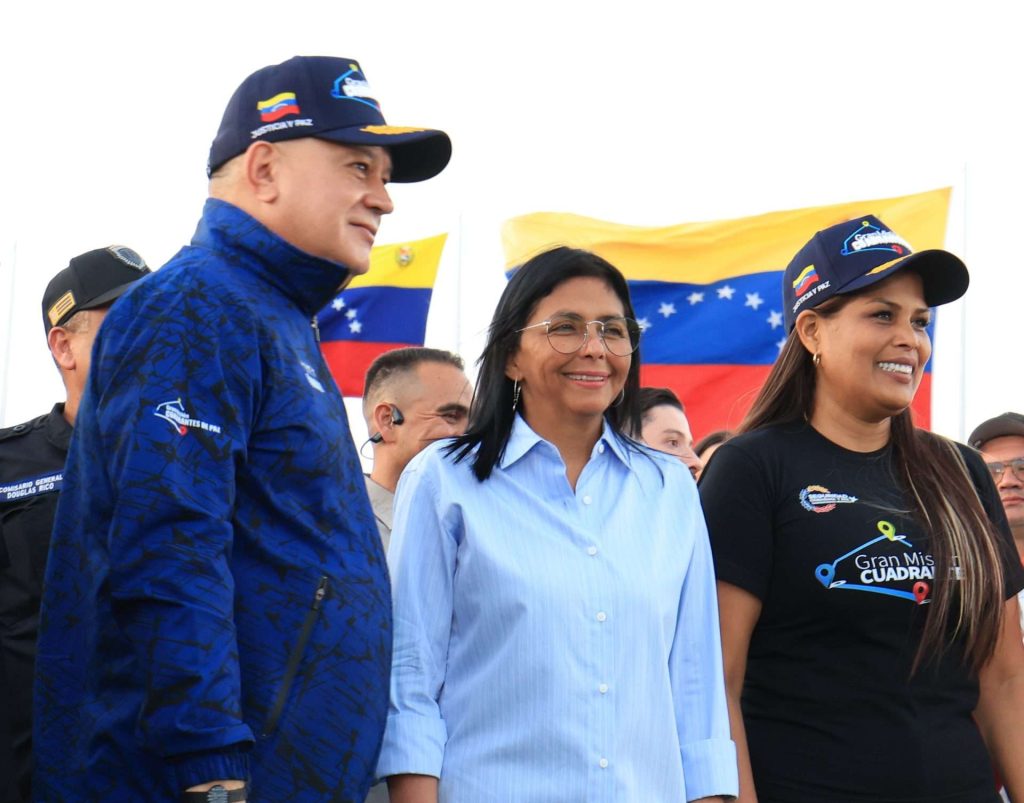 Delcy Rodríguez celebrates approval in the first discussion of the Amnesty Law