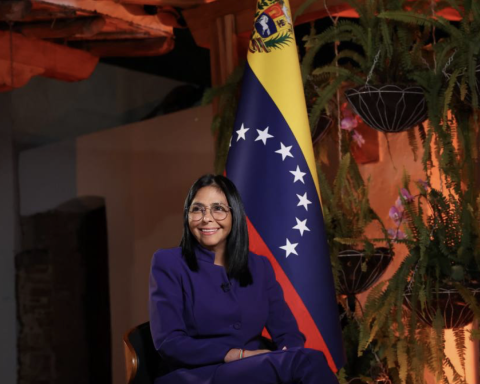 Delcy Rodríguez on María Corina Machado: She will have to respond to Venezuela